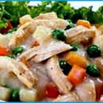 Салат с куриной грудкой - это диетический и быстро готовящееся блюдо. Попробуйте оригинальный и вкусный салат.