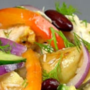 Овощной салат с запеченной курочкой